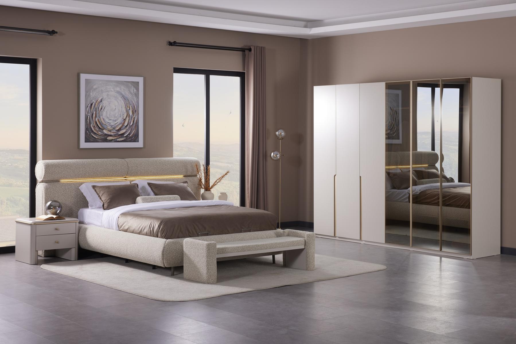 Pier Bedroom